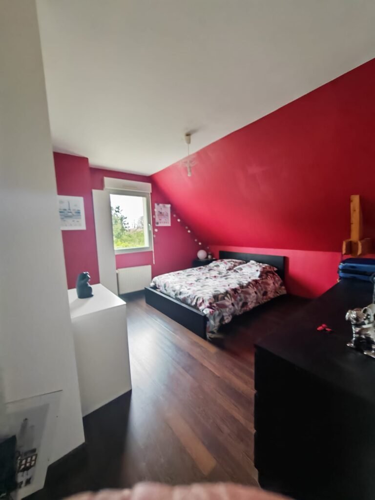 CHAMBRE 2 ETAGE